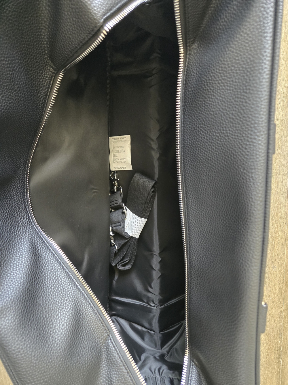Black Ralph Lauren Duffle Bag - Picture 7 of 16